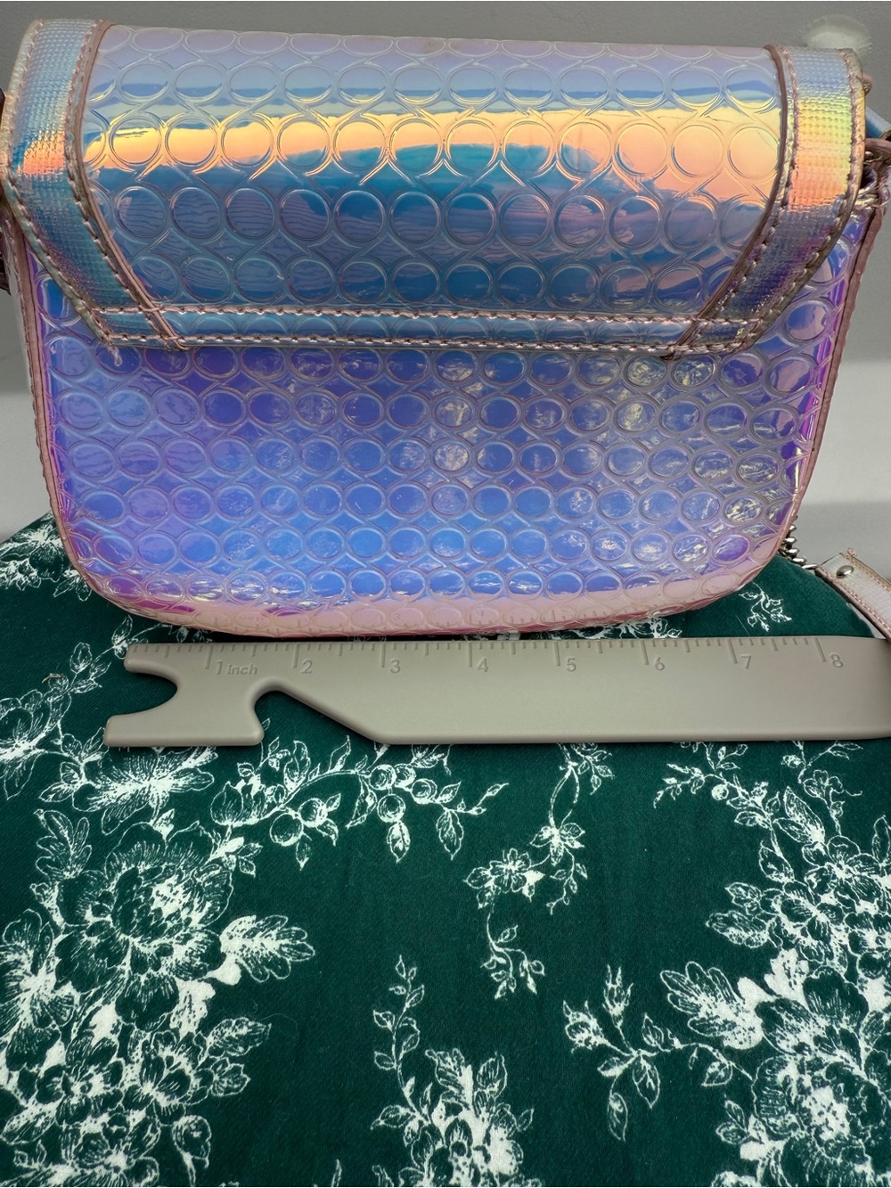 Nine West Iridescent Pink Purple Bubble-Texture Crossbody Bag Gold Chain Strap - Picture 4 of 16